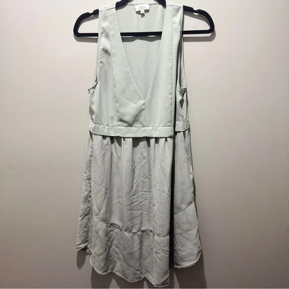 Aritzia Wilfred Vignette Dress - Picture 2 of 6